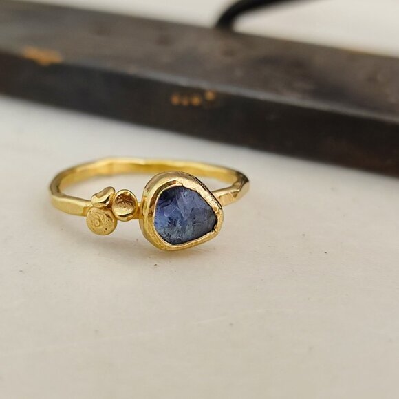 Moissanite ring. 14K yellow gold ring with Blue Moissanite. UNIQUE - Picture 7 of 11